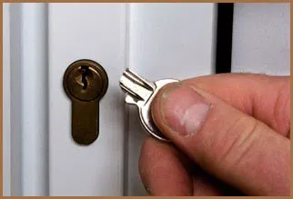 City Locksmith Shop Sea Cliff, NY 516-450-5981 - 5-broken-key